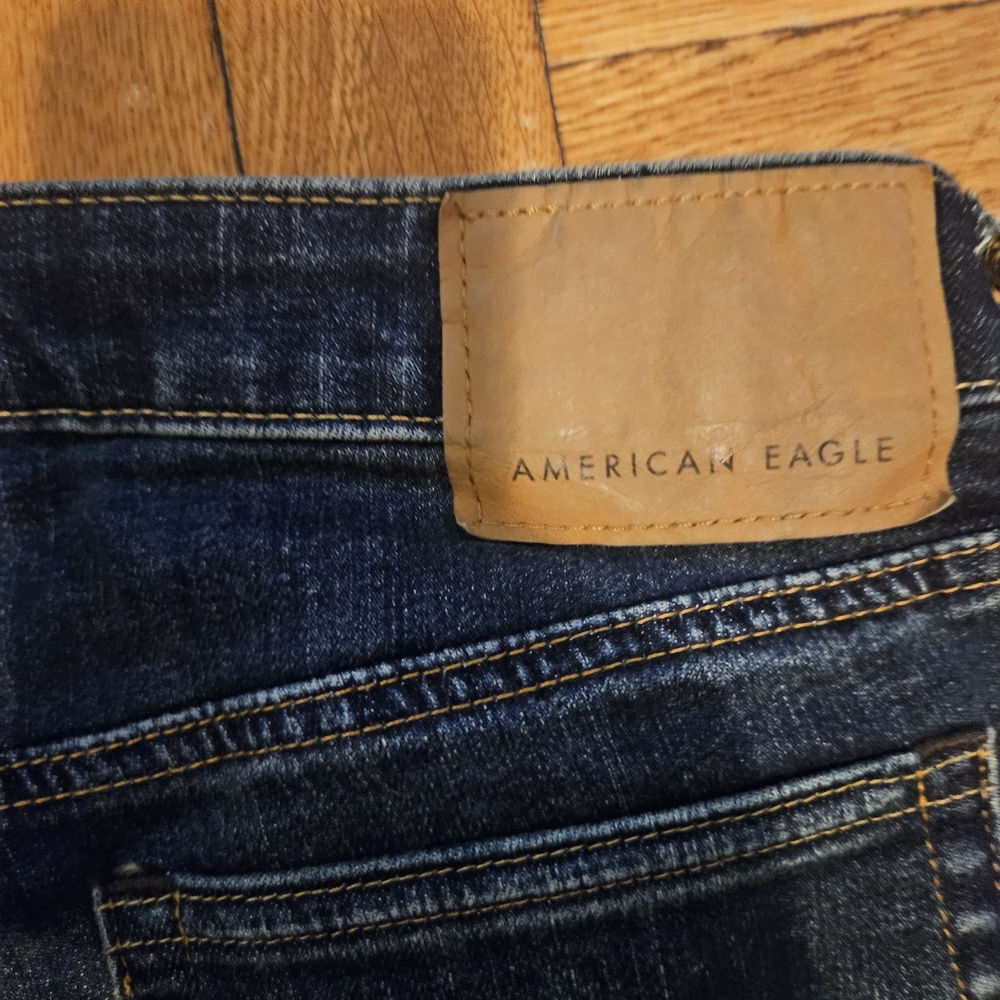 American Eagle Outfitters Men's Dark Blue Jeans - Picture 10 of 11